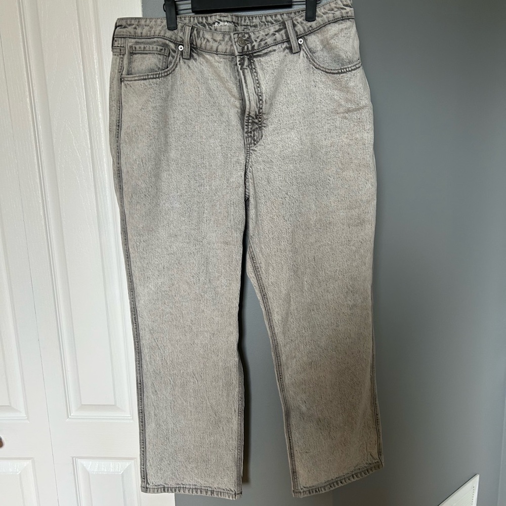 Reitmans Women's Gray Straight Leg Pants
